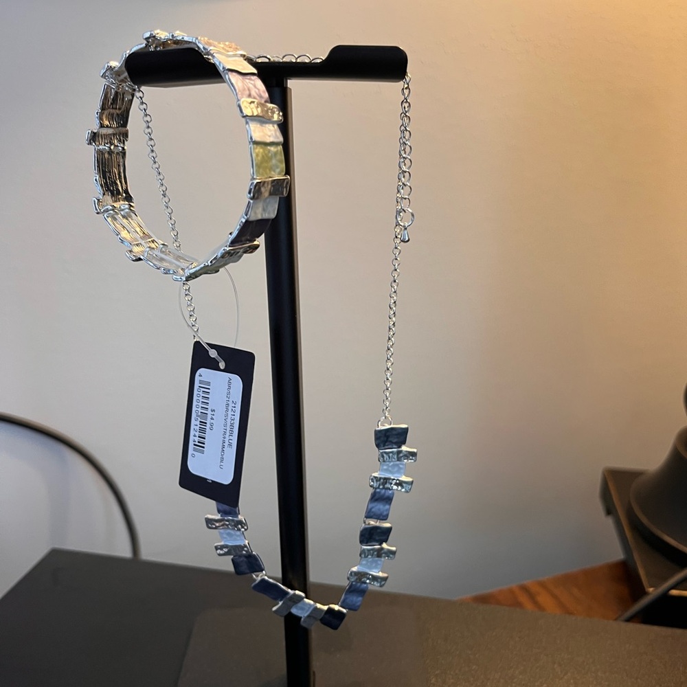 Silver and Black Geometric Necklace and Bracelet Set